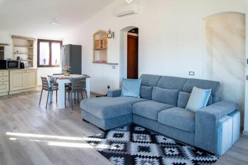 Baratili San Pietro Casa | Monica's Guesthouse