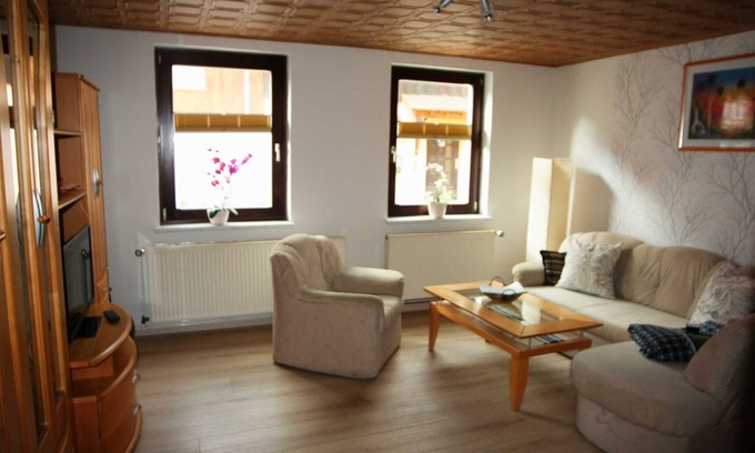 Harztor Apartamento | "Monk" - Casa de huéspedes Tröbs Apartments en la perla del sur de Harz