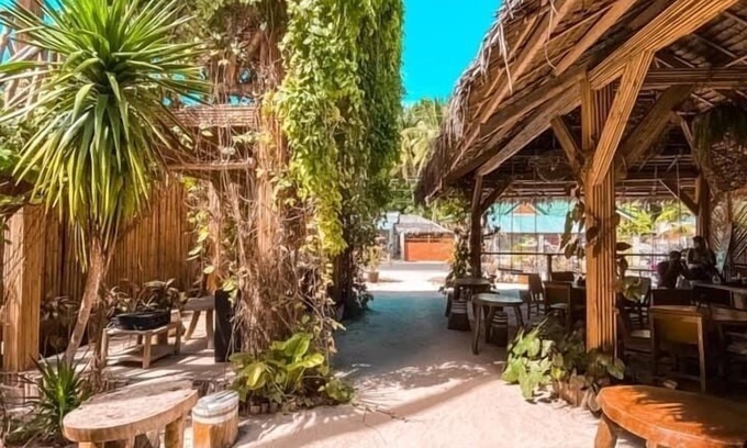 San Juan Hotel | Monkey Business Bungalows