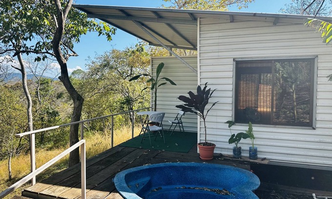 Cerro Plano Cabina | Monkey Cabins near Beach with Mountain Views and Heart Shaped dipping pool