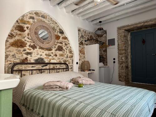 Zia Casa | Monolithos House