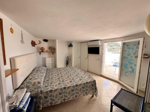 Le Forna Apartamento | Monolocale blù sul terrazzo a le Forna