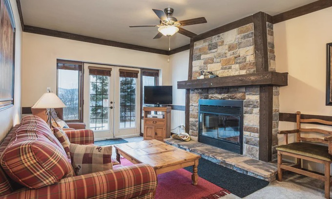 Mont-Tremblant Condominio | Mont-Tremblant - Algonquin | 122-07