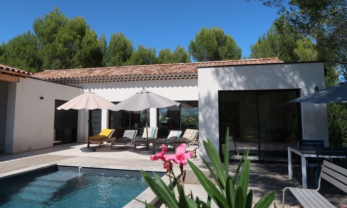 Mazan Villa | Fabulosa vista Ventoux, casa de diseño Mazanel, aire acondicionado, piscina