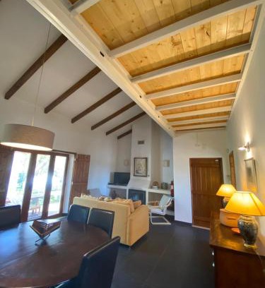 Sao Bartolomeu da Serra Casa | Montadinho Houses