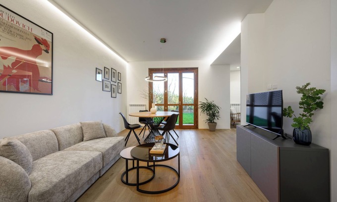 Montalcino Apartamento | Montalcino Tuscany Home - Apartment via Osticcio n.26 "B" Garden