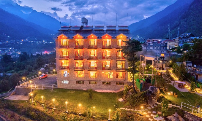 Manali Hotel | Montana Blues Resort By Snow City