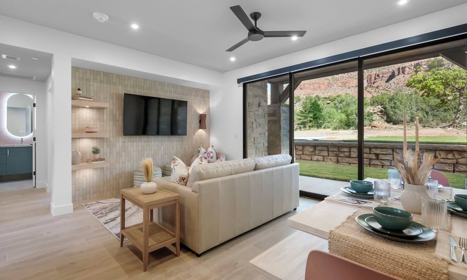 Zion National Park South Entrance Villa | Montclair - a luxurious Suite that embodies comfort and style.