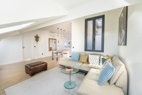 Beausoleil Apartamento | Monte Carlo Monaco Border - luxury, modern, cozy with home feelings and See View