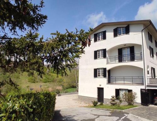 Scheggia e Pascelupo Cama Y Desayuno | Monte Cucco B&B