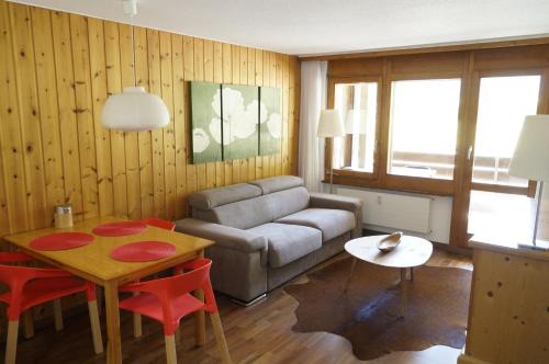 Taesch Apartamento | Monte Rosa D 412