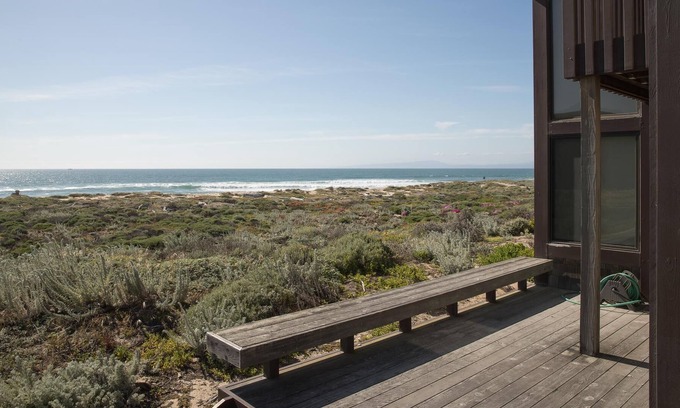 Castroville Otro | Monterey Dunes Beachfront ... Tómese un momento ... mire al oeste para ver lo más increíble Océano Pacífico. Una semana --- dos semanas, solo toma tiempo para disfruta tu vida. Esta hermosa casa es perfecta para tu Aléjate.