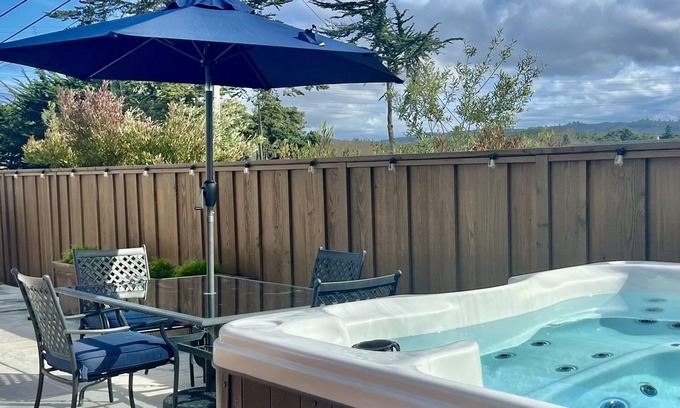 Mescal Corridor NW Casa | Monterey Peninsula Home with Hot Tub, and Fully Stocked!