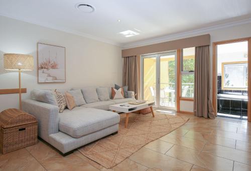 Bright Casa | Monterey - Pet friendly townhouse