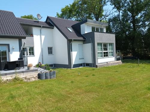 Lage Apartamento | Monteur- Ferienwohnung Lage Kachtenhausen