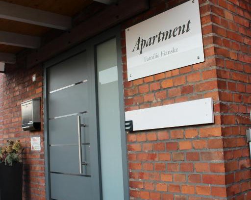 Isenbuttel Apartamento | Monteurwohnung Ferienwohnung Rose in Isenbüttel Nähe Gifhorn, Wolfsburg, Braunschweig