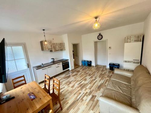 Leoben Apartamento | Monteurwohnung Leoben, Zentral
