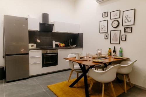 Saarlouis Apartamento | Monteurzimmer Pavan, M2, Apartment for Workers Saarbrücken,Luxemburg,Überherrn-KEINE Ferienwohnung