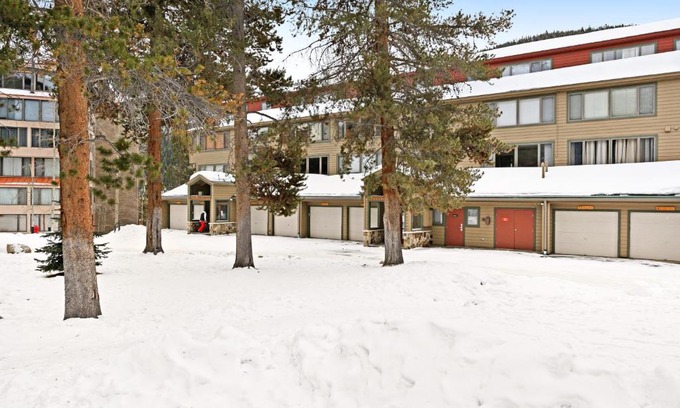 Lakeside Village Casa | Montezuma Condominiums