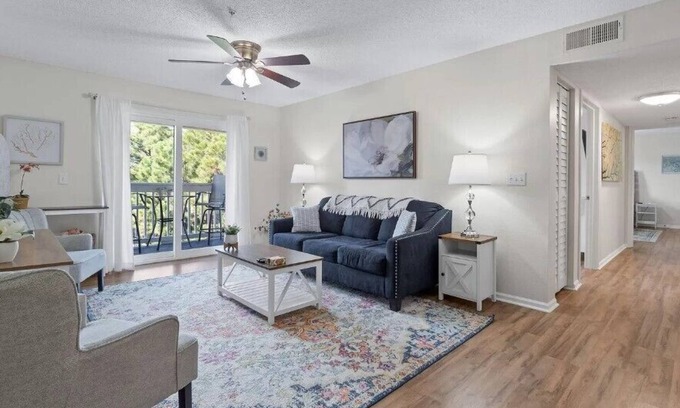 Indian Bayou Condominio | Monthly Discounts In The Heart of Destin ! Close To Beach and Restaurants! Dancing Cloud 260