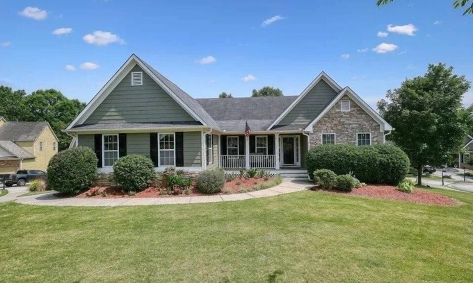Canton Casa | Spacious Ranch, 2 King Beds, 2 Kitchens, Multigenerational Living!