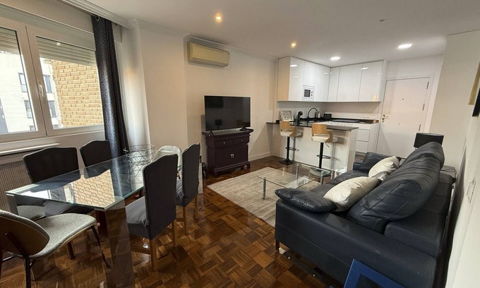 Ciudad Jardin Apartamento | Alquiler Mensual– Piso 1 Dormitorio en Madrid