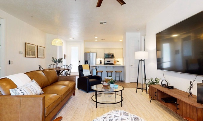 St. George Casa | Monthly Rental | 3 bed 2 bath | Black Rock Community Overlooking Sun Brook Golf Course
