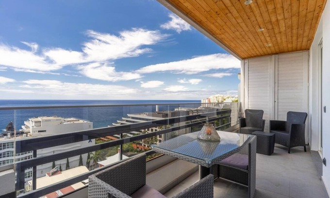 Sao Martinho Apartamento | Monumental Apartment 610 Balcony Sea View