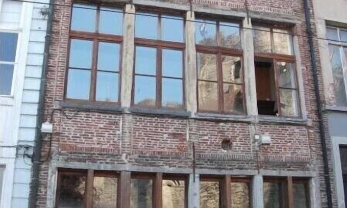 Patershol Casa | Edificio monumental frente al Gravensteen en Gante