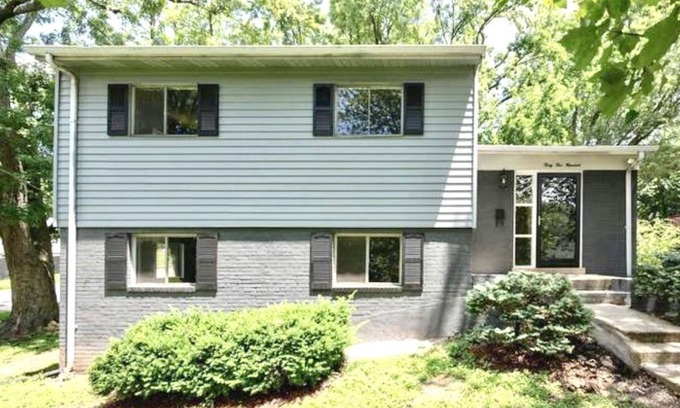 Hillcrest Heights Casa | Monumental Stay Near DC‘s Best!