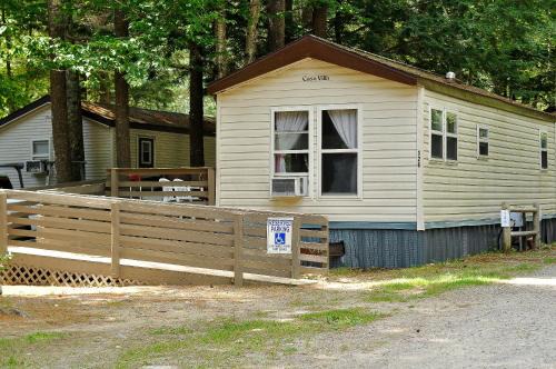 Moody Complejo | Moody Beach Camping Resort Wheelchair Accessible Cottage