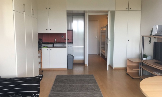 De Panne Condominio | Mooie studio in De Panne op 50 m van het strand.