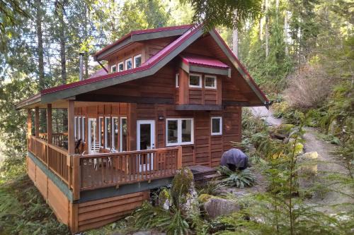 Madeira Park Casa | Moon Dance Cabin