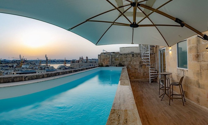 Bouvet Island Casa | Moon Malta Boutique Stay with Rooftop Pool Sea Views of Valletta, Grand Harbour