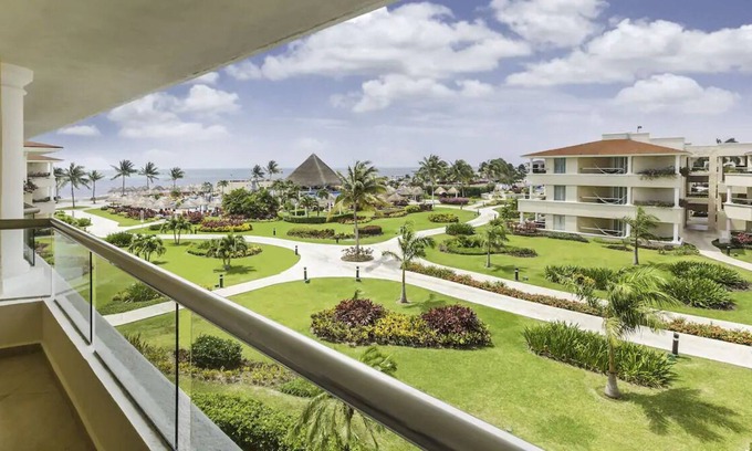 Cancún Complejo | Moon Palace Sunrise/Nizuc Diamond All-Inclusive!