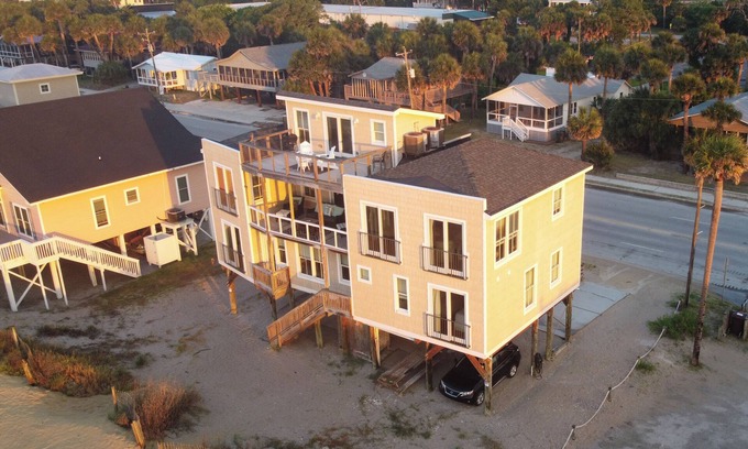 Edisto Island Casa | Moon Tide|Oceanfront Showplace|Dog Friendly|Elevator|Rooftop Deck|Family-Friendly Amenities
