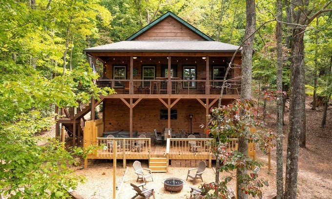 Morganton Cabina | Moonbeam - Elegant Modern Meets Rustic, Hot Tub, Firepit, Serene Oasis