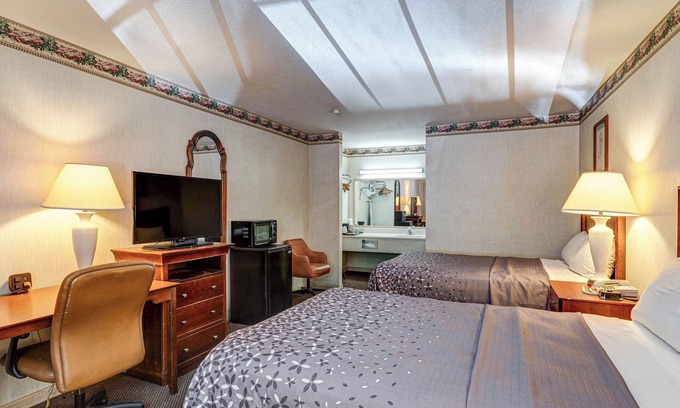 Hattiesburg Hotel | Moonlight Inn