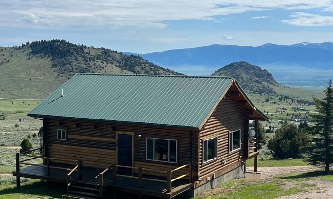 Ennis Cabina | Moonlight Ridge Cabin