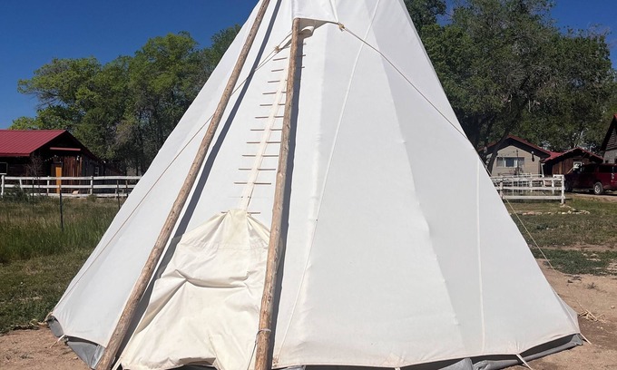Tridell Cabina | Moonrise Teepee in Lapoint