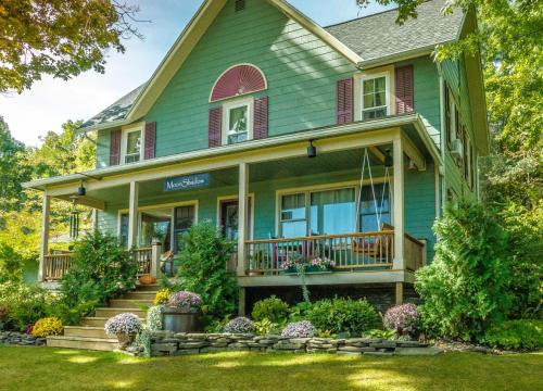 Hammondsport Cama Y Desayuno | Moonshadow B&B