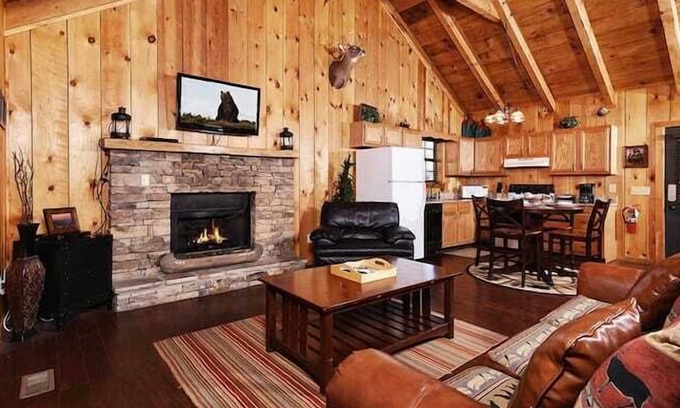 Gatlinburg - Pigeon Forge Cabina | Moonshine Holler