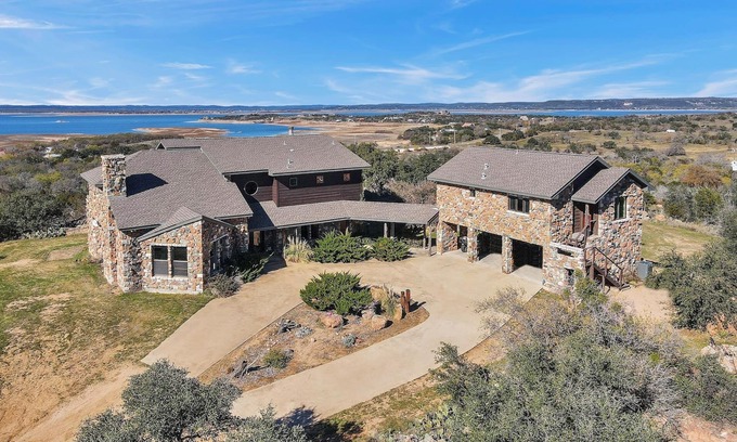 Burnet Casa | Moonstone Mountain