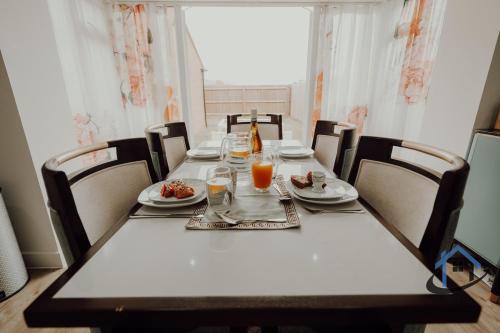 Market Harborough Apartamento | Moore House 3 bed 3 and half bathroom x2 parking