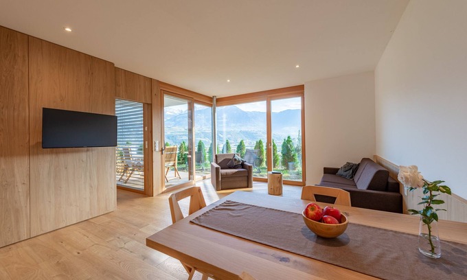 Marlengo Chalet De Esquí | Moosbichlerhof new chalet 55 sqm, panoramic view, pool near Merano, Merano Card.
