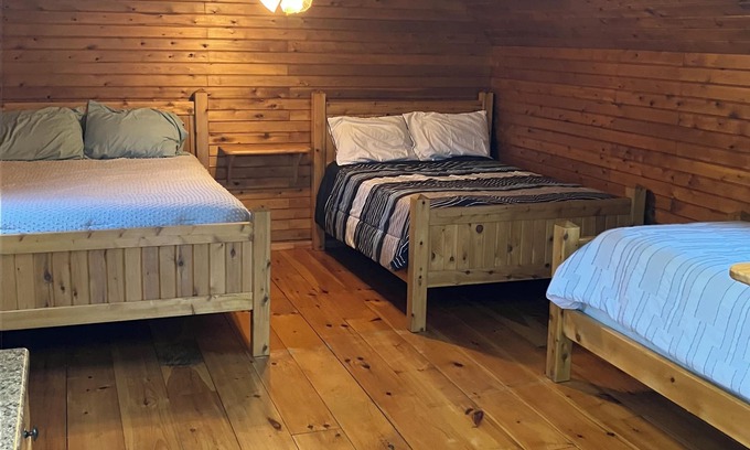 New Limerick Cabina | Moose Cabin - Lakeside Cabin! Come check us out any season