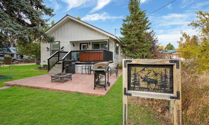 Garden City Apartamento | Moose Haven | Pet Friendly Retreat w/Hot Tub