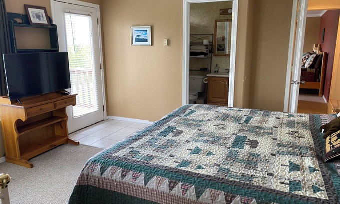 Cohoe Casa | Moose Is Inn Room 1- Clean and Cozy Room with a View!
