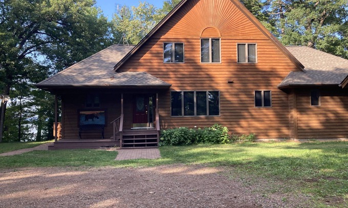 Webster Cabina | Moose Lodge on Big Yellow Lake
