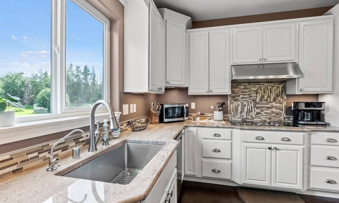 Huffman - O' Malley Casa | Moose Meadow 5 Bedroom Home by RedAwning